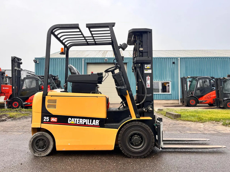 Caterpillar EP25K- PAC - Электропогрузчик: фото 1 Caterpillar EP25K- PAC - Электропогрузчик: фото 1