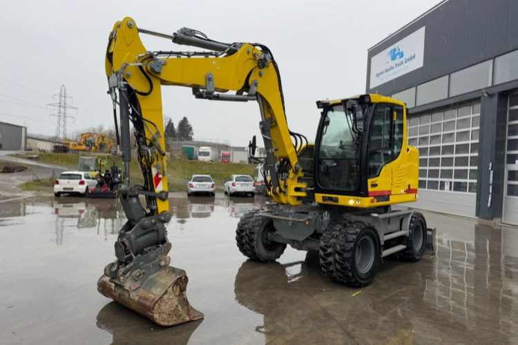 Liebherr 910 Compact Litronic Powertilt - Колёсный экскаватор: фото 1 Liebherr 910 Compact Litronic Powertilt - Колёсный экскаватор: фото 1