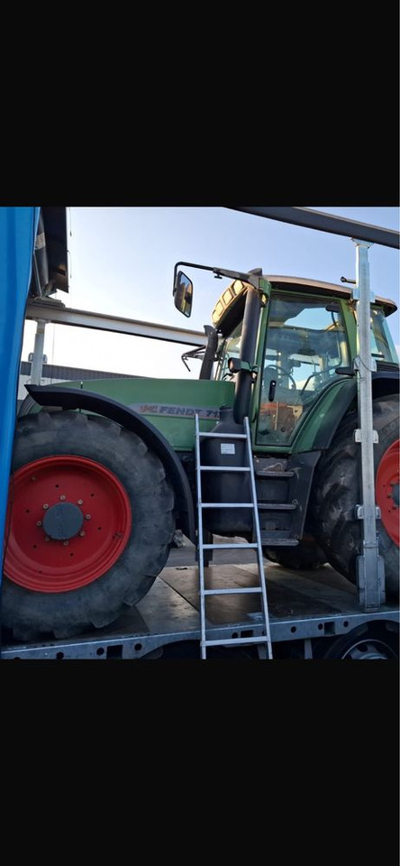 Fendt 712 delikatnie USZKODZONY 8331mth Oryginal stan bdb - Трактор: фото 1