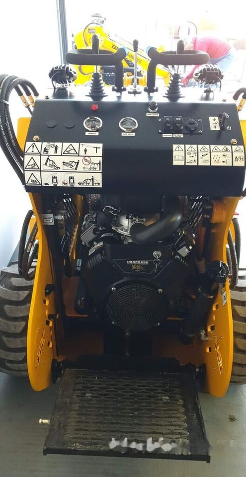 Berger Kraus Mini wheel loader 23KM Briggs 323S в лизинг Berger Kraus Mini wheel loader 23KM Briggs 323S: фото 8