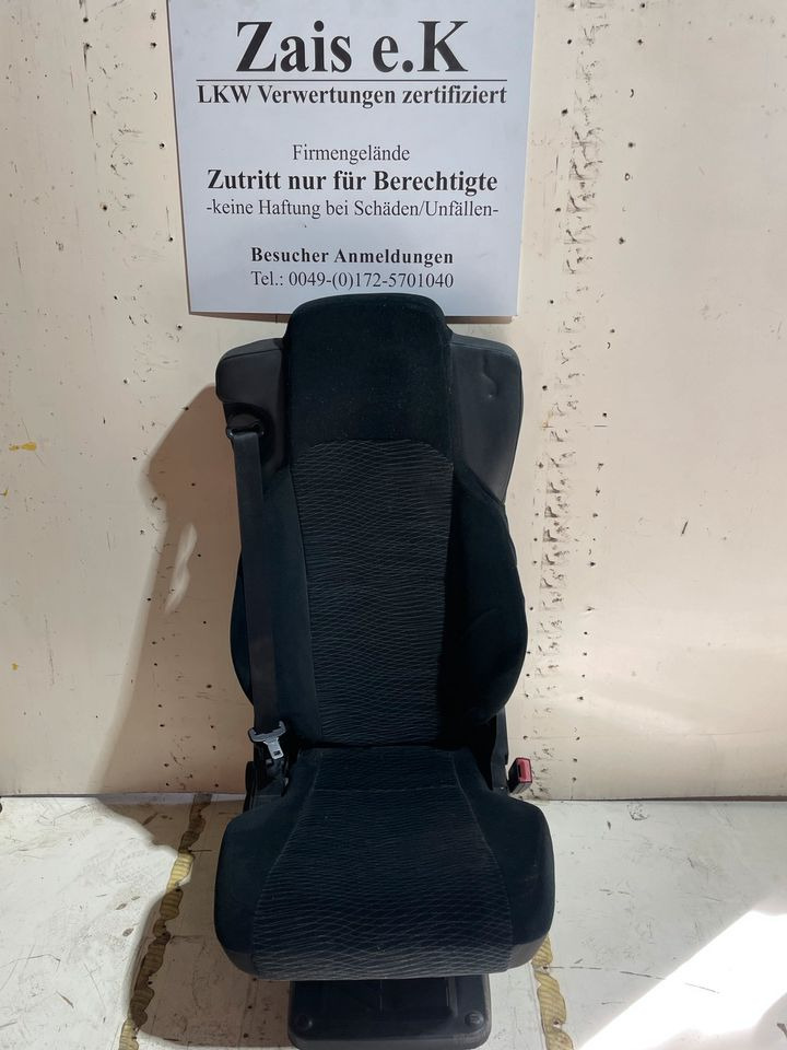 Mercedes Actros MP4 Beifahrersitz A9609103803 - Сиденье для Грузовиков: фото 1 Mercedes Actros MP4 Beifahrersitz A9609103803 - Сиденье для Грузовиков: фото 1