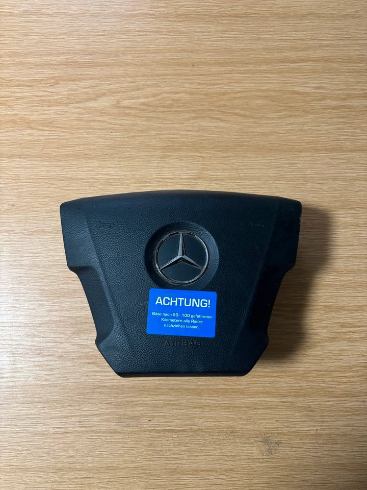 Mercedes Actros MP4 Lenkradairbag - Рулевое колесо для Грузовиков: фото 1 Mercedes Actros MP4 Lenkradairbag - Рулевое колесо для Грузовиков: фото 1
