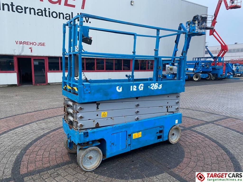 Genie GS-2632 Electric Scissor Work Lift 992cm - Ножничный подъемник: фото 1 Genie GS-2632 Electric Scissor Work Lift 992cm - Ножничный подъемник: фото 1