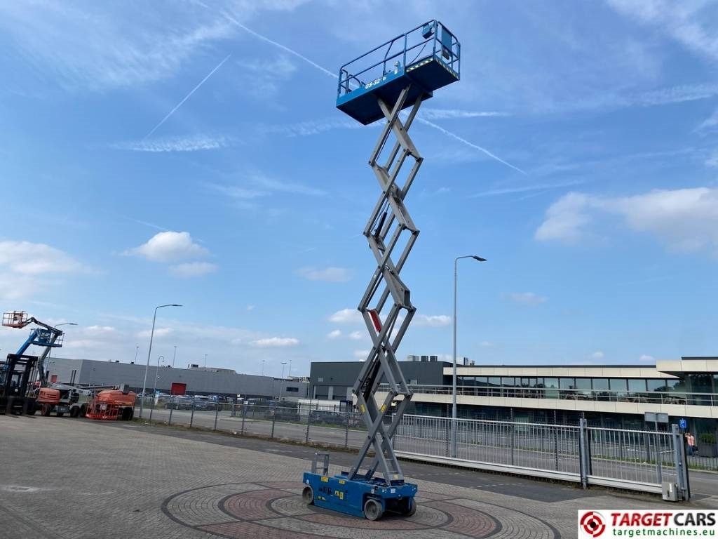 Genie GS-3246 Electric Scissor Work Lift 1175cm  в лизинг Genie GS-3246 Electric Scissor Work Lift 1175cm: фото 8