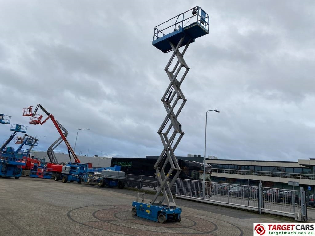 Genie GS-3246 Electric Scissor Work Lift 1175cm  в лизинг Genie GS-3246 Electric Scissor Work Lift 1175cm: фото 8