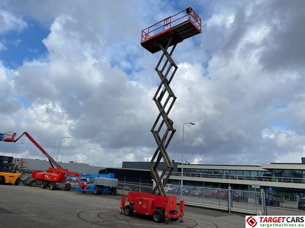 Manitou 140SC Diesel 4x4 Scissor Work Lift 1412cm  в лизинг Manitou 140SC Diesel 4x4 Scissor Work Lift 1412cm: фото 8
