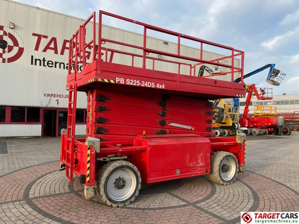 PB Lifttechnik S225-24DS Diesel 4x4 Scissor S225 Work Lift 2230cm - Ножничный подъемник: фото 1 PB Lifttechnik S225-24DS Diesel 4x4 Scissor S225 Work Lift 2230cm - Ножничный подъемник: фото 1
