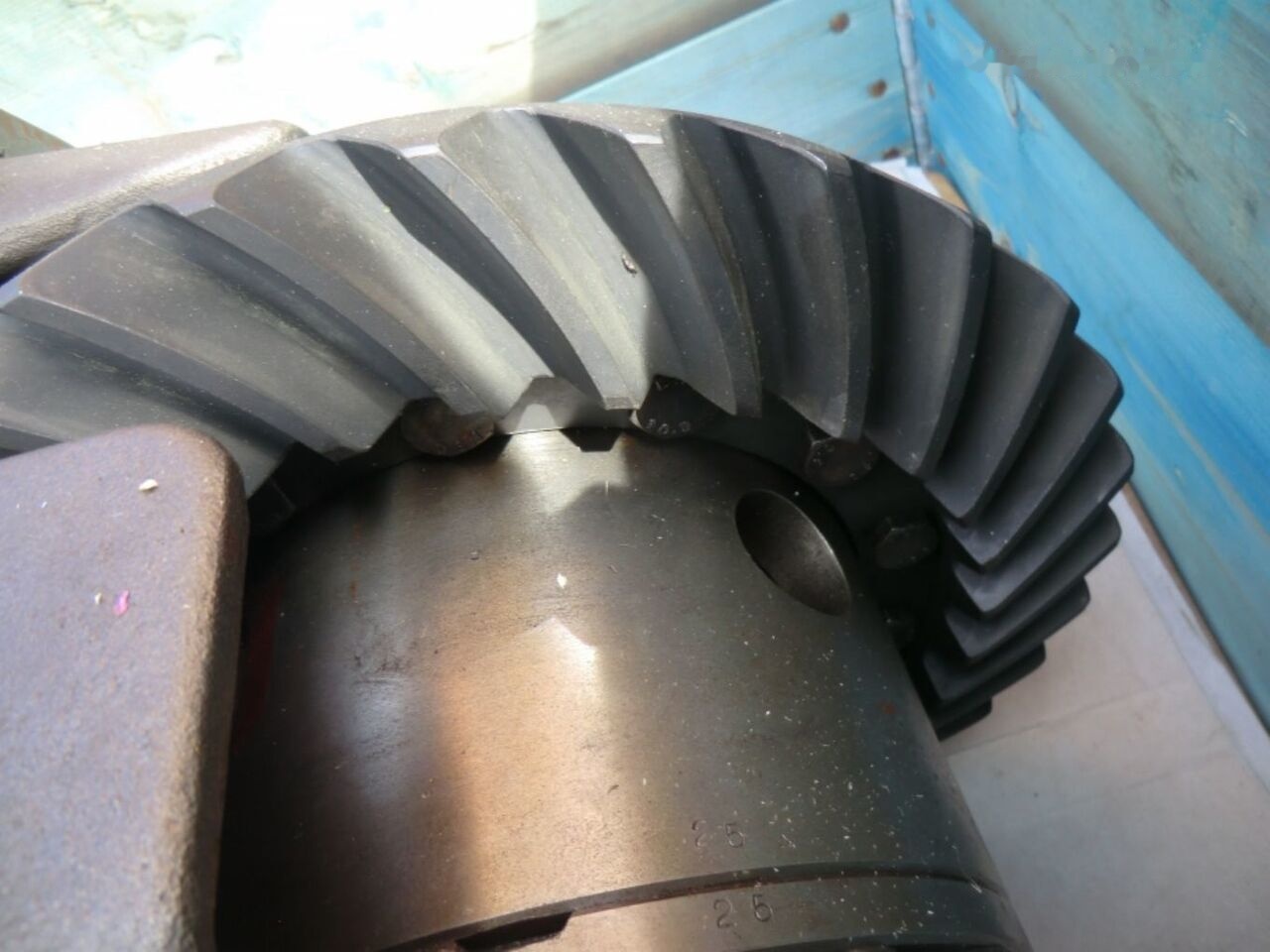 AND BEVEL GEAR GP (REAR AXLE) WITH NEW BEVEL CROWN - Дифференциал: фото 1 AND BEVEL GEAR GP (REAR AXLE) WITH NEW BEVEL CROWN - Дифференциал: фото 1