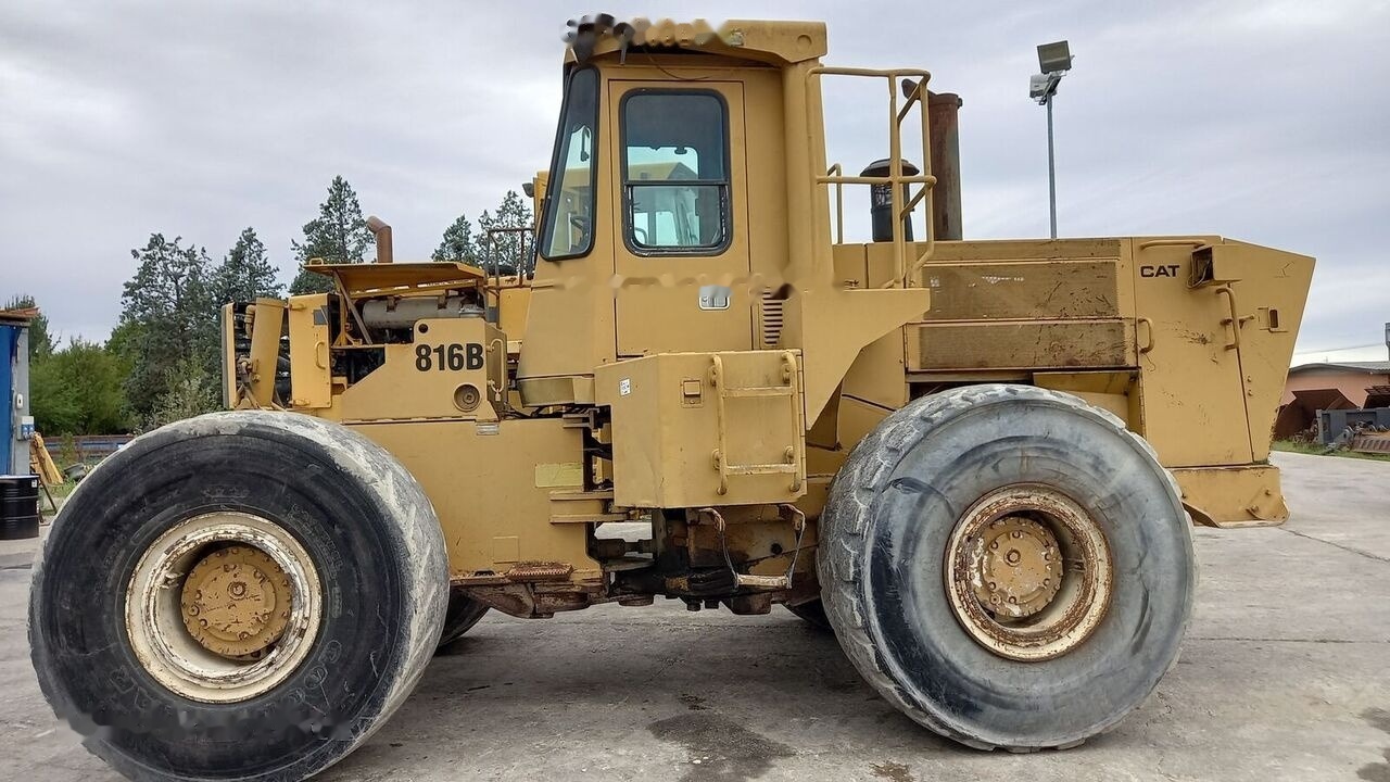 Caterpillar 816B - Компактор: фото 1
