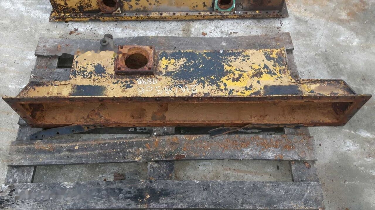 RADIATOR TANK (2W8306 2W8305)   CATERPILLAR 988B - Радиатор для Колёсных погрузчиков: фото 1