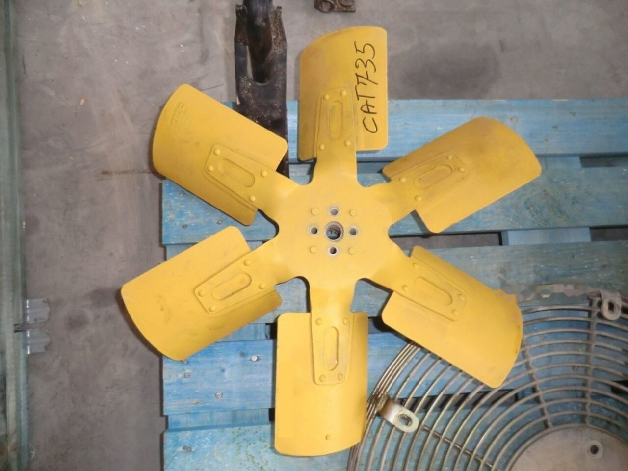 SPIDER AS FAN (1907618) CATERPILLAR 735 AWR00399 articulated dump - Вентилятор для Сочленённых самосвалов: фото 1 SPIDER AS FAN (1907618) CATERPILLAR 735 AWR00399 articulated dump - Вентилятор для Сочленённых самосвалов: фото 1
