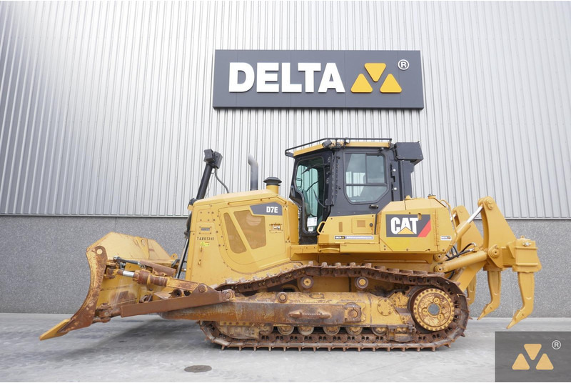 Caterpillar D7E - Бульдозер: фото 1 Caterpillar D7E - Бульдозер: фото 1
