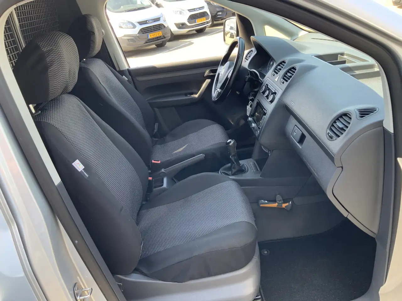 Volkswagen Caddy 1.6 TDI Airco Imperiaal Trekhaak 1400 kg navi Crui - Легковой фургон: фото 5 Volkswagen Caddy 1.6 TDI Airco Imperiaal Trekhaak 1400 kg navi Crui - Легковой фургон: фото 5