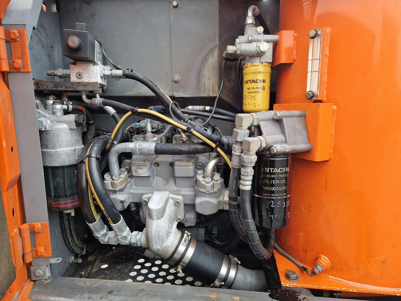 Hitachi ZX160LC-3 met zeer net rijwerk - Гусеничный экскаватор: фото 5 Hitachi ZX160LC-3 met zeer net rijwerk - Гусеничный экскаватор: фото 5