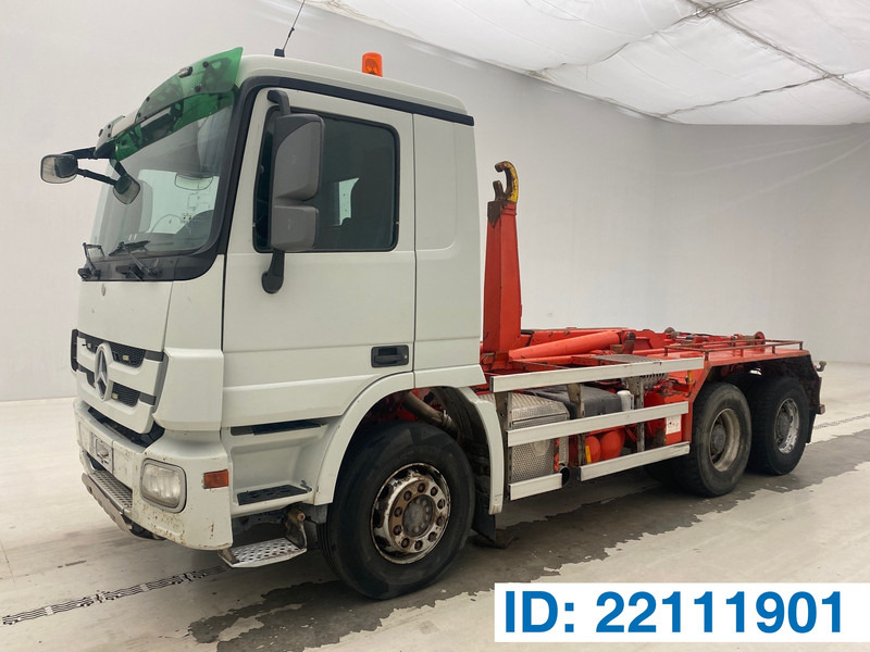Mercedes-Benz Actros 2641 - 6x4* - Крюковой мультилифт: фото 1 Mercedes-Benz Actros 2641 - 6x4* - Крюковой мультилифт: фото 1