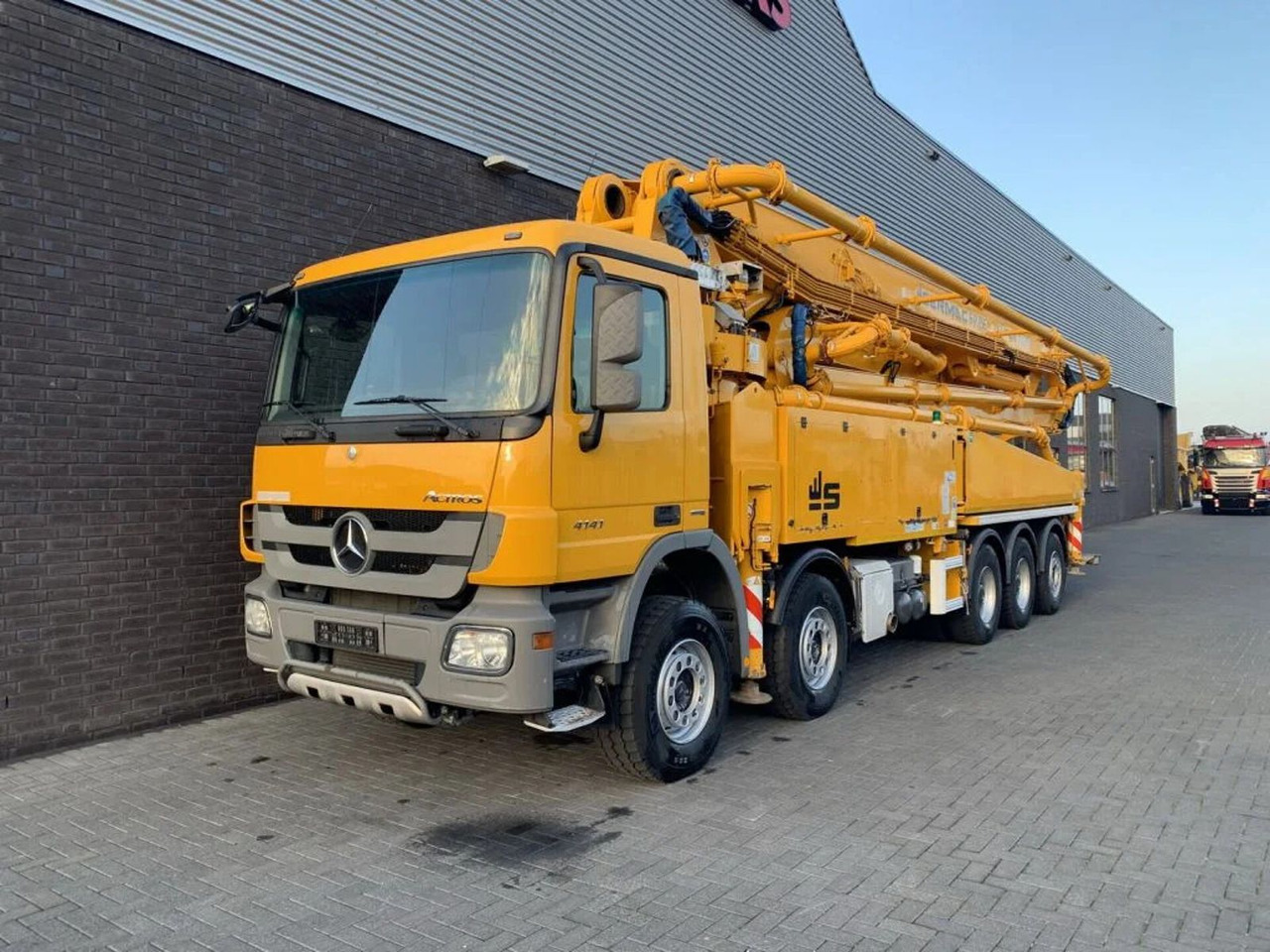 Mercedes-Benz Actros 5041 10X4 + SERMAC 6 RZ 56 METER CONCRETE - Автобетононасос: фото 2 Mercedes-Benz Actros 5041 10X4 + SERMAC 6 RZ 56 METER CONCRETE - Автобетононасос: фото 2