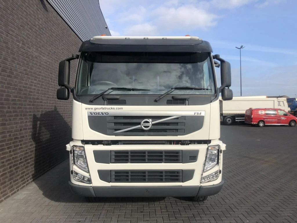 Volvo FM 370 6X4 CARGO TRUCK RHD UNUSED - Грузовик бортовой/ Платформа: фото 5 Volvo FM 370 6X4 CARGO TRUCK RHD UNUSED - Грузовик бортовой/ Платформа: фото 5