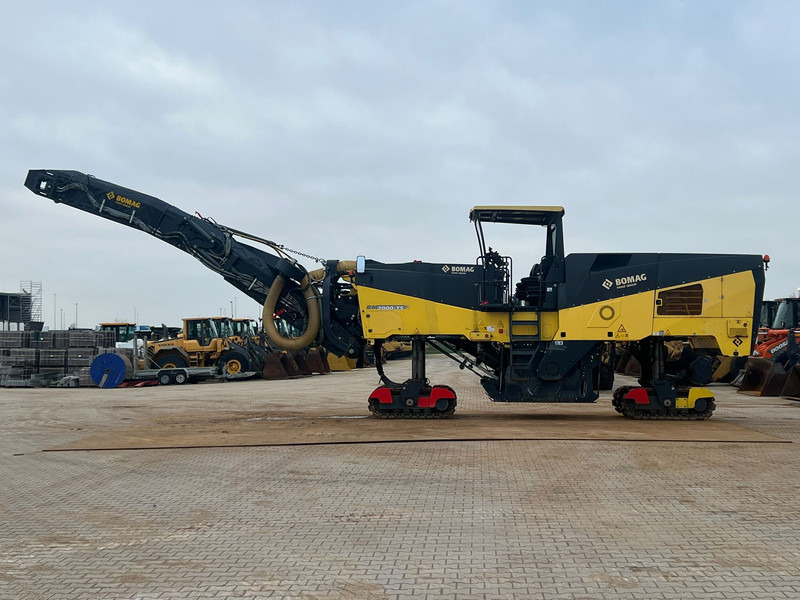 Bomag BM2000/75 Cold Planer - Асфальтоукладочная техника: фото 1 Bomag BM2000/75 Cold Planer - Асфальтоукладочная техника: фото 1