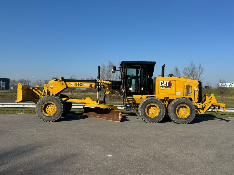 Caterpillar 120 GC AWD CE / EPA - Грейдер: фото 1 Caterpillar 120 GC AWD CE / EPA - Грейдер: фото 1