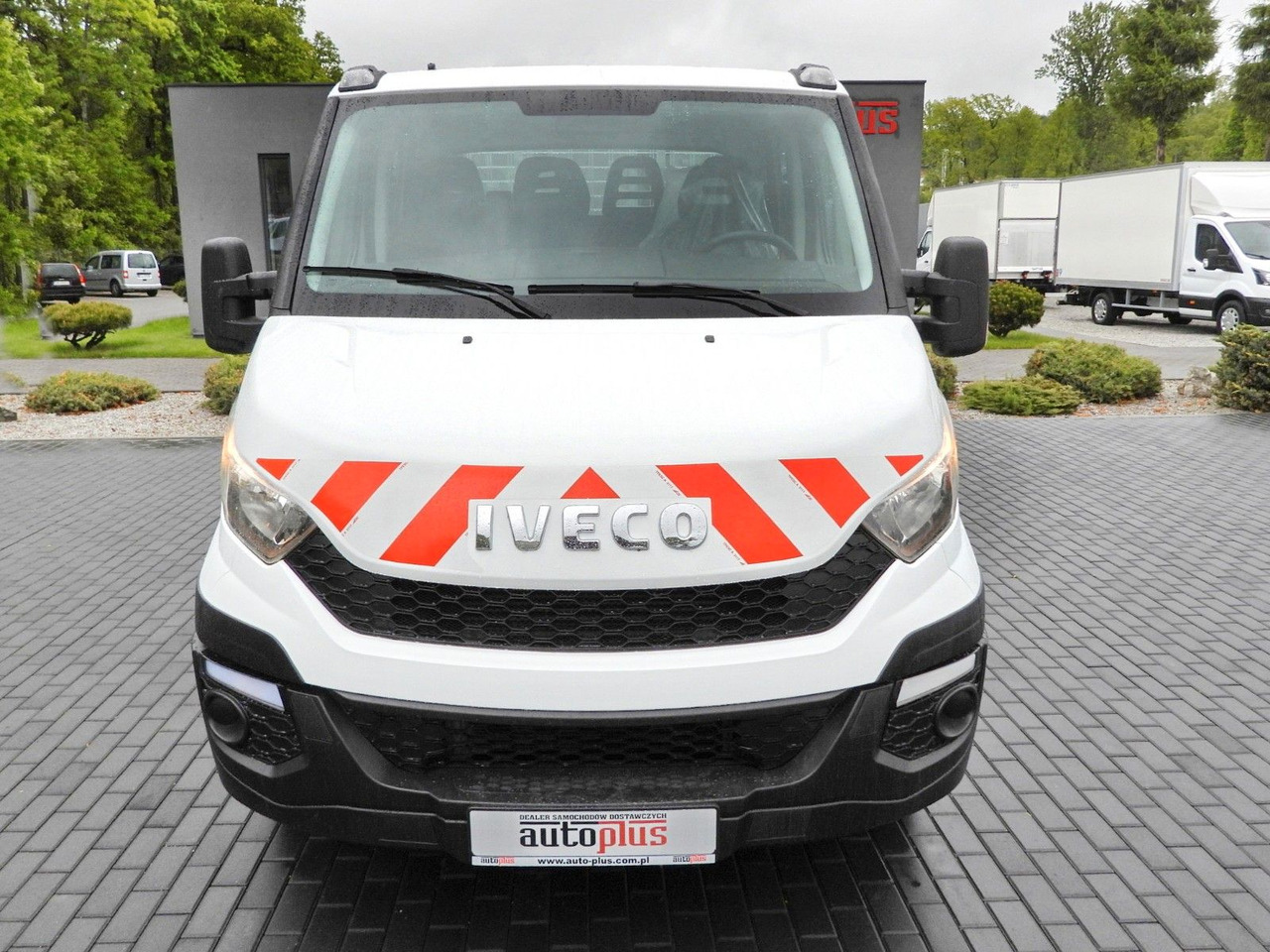 Iveco DAILY 35C13 KIPPER DOPPELKABINE DOKA 7 SITZE A/C - Малотоннажный самосвал, Грузопассажирский фургон: фото 5 Iveco DAILY 35C13 KIPPER DOPPELKABINE DOKA 7 SITZE A/C - Малотоннажный самосвал, Грузопассажирский фургон: фото 5