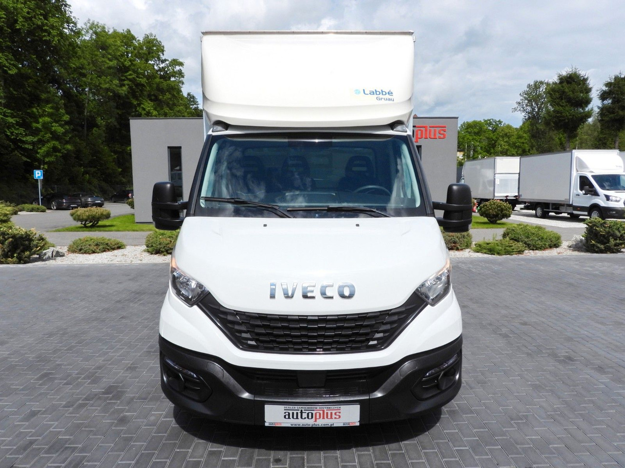 Iveco DAILY 35C16 KOFFER AUFZUG 8 PALETTEN TEMPOMAT Iveco DAILY 35C16 KOFFER AUFZUG 8 PALETTEN TEMPOMAT - Фургон с закрытым кузовом: фото 5 Iveco DAILY 35C16 KOFFER AUFZUG 8 PALETTEN TEMPOMAT Iveco DAILY 35C16 KOFFER AUFZUG 8 PALETTEN TEMPOMAT - Фургон с закрытым кузовом: фото 5