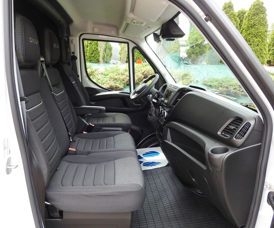 Iveco DAILY 35S18 PRITSCHE PLANE 10 PALETTEN WEBASTO  в лизинг Iveco DAILY 35S18 PRITSCHE PLANE 10 PALETTEN WEBASTO: фото 24