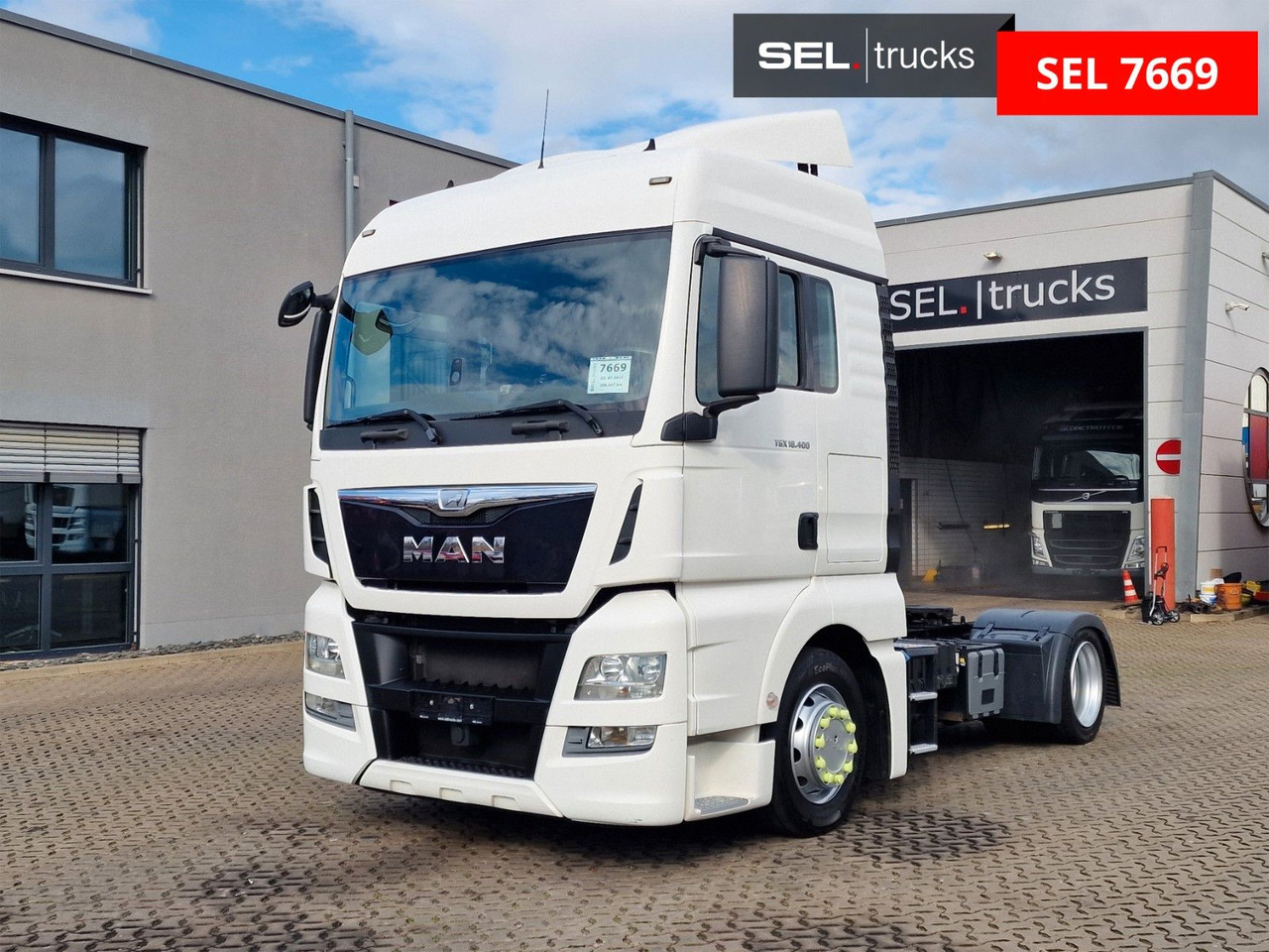 MAN TGX 18.400 4X2 LLS-U / ZF Intarder / LOW KM !!! - Тягач: фото 1 MAN TGX 18.400 4X2 LLS-U / ZF Intarder / LOW KM !!! - Тягач: фото 1