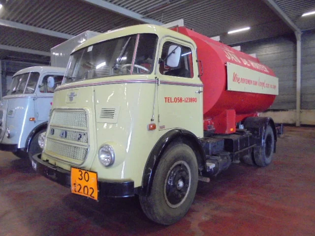 DAF 1600 A1600DF 360 - Грузовик-цистерна: фото 1 DAF 1600 A1600DF 360 - Грузовик-цистерна: фото 1