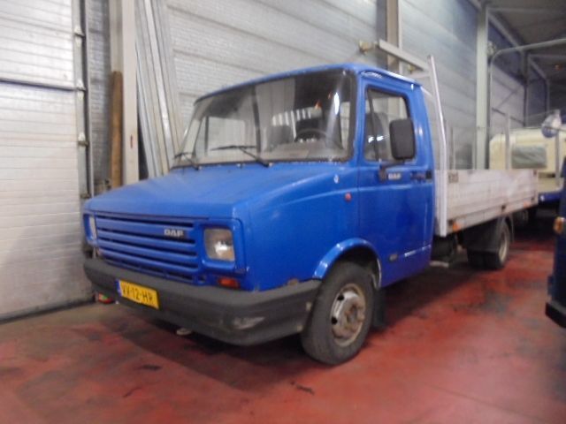 DAF 400 400 - Грузовик бортовой/ Платформа: фото 1 DAF 400 400 - Грузовик бортовой/ Платформа: фото 1