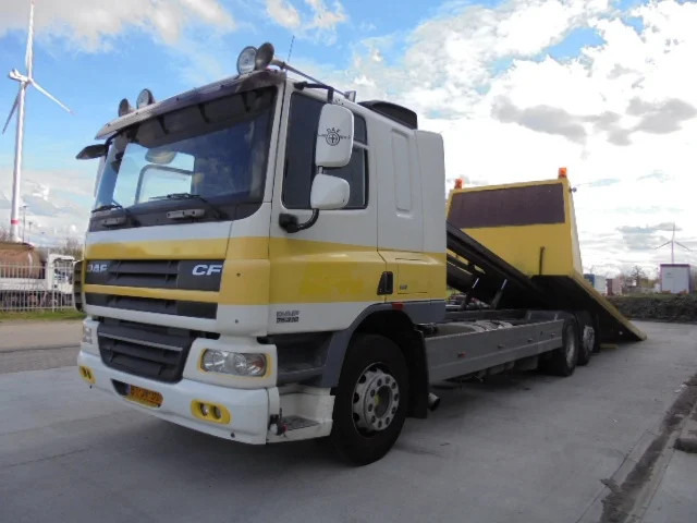 DAF CF 75 310 6X2 PLATEAU + WINCH - Автовоз: фото 1 DAF CF 75 310 6X2 PLATEAU + WINCH - Автовоз: фото 1