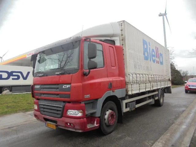 DAF CF 85 360 - Грузовик с закрытым кузовом: фото 1 DAF CF 85 360 - Грузовик с закрытым кузовом: фото 1