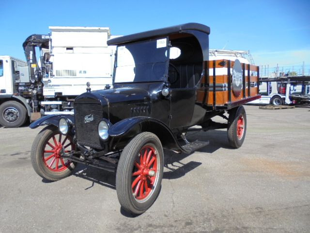 Ford MODEL TT TRUCK MODEL TT TRUCK FLATBED - Легковой автомобиль: фото 1
