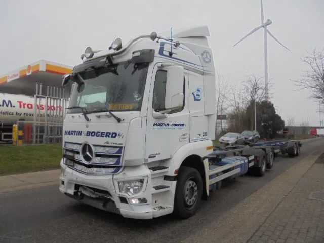 Mercedes-Benz Actros 2543 NL TRUCK - Грузовик-контейнеровоз/ Сменный кузов: фото 1 Mercedes-Benz Actros 2543 NL TRUCK - Грузовик-контейнеровоз/ Сменный кузов: фото 1