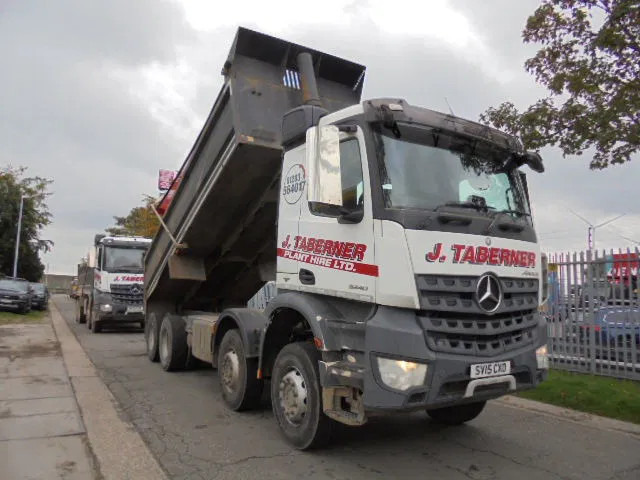 Mercedes-Benz Arocs 3243 K 8X4 - Самосвал: фото 3 Mercedes-Benz Arocs 3243 K 8X4 - Самосвал: фото 3