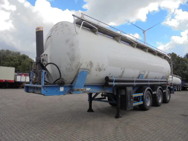 SPITZER BP SK 50 - Полуприцеп-цистерна: фото 1 SPITZER BP SK 50 - Полуприцеп-цистерна: фото 1