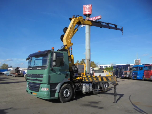DAF CF 85.410 FTN - Тягач: фото 1