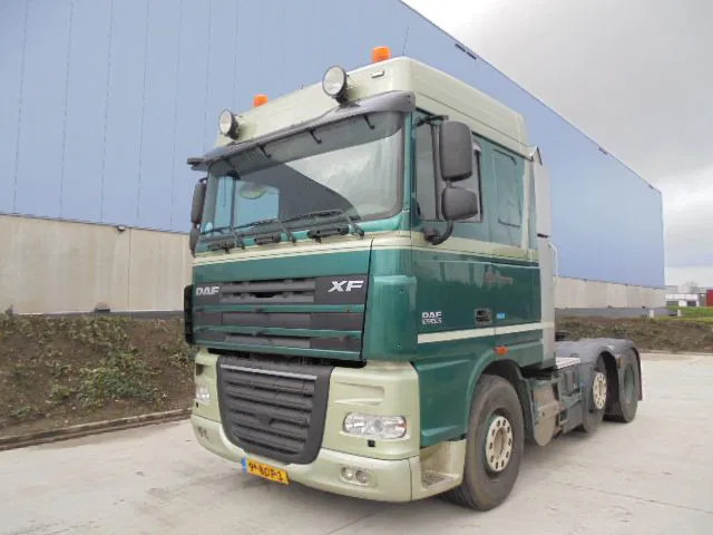 DAF XF 105.460 6X2 RETARDER NL TRUCK - Тягач: фото 1