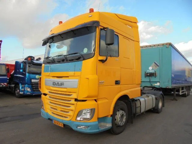 DAF XF 440 - Тягач: фото 1