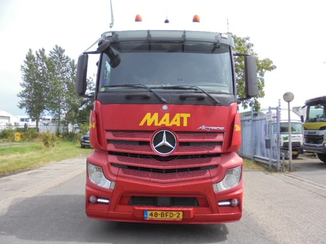 Mercedes-Benz Actros 1836 EUR6 - Тягач: фото 2 Mercedes-Benz Actros 1836 EUR6 - Тягач: фото 2