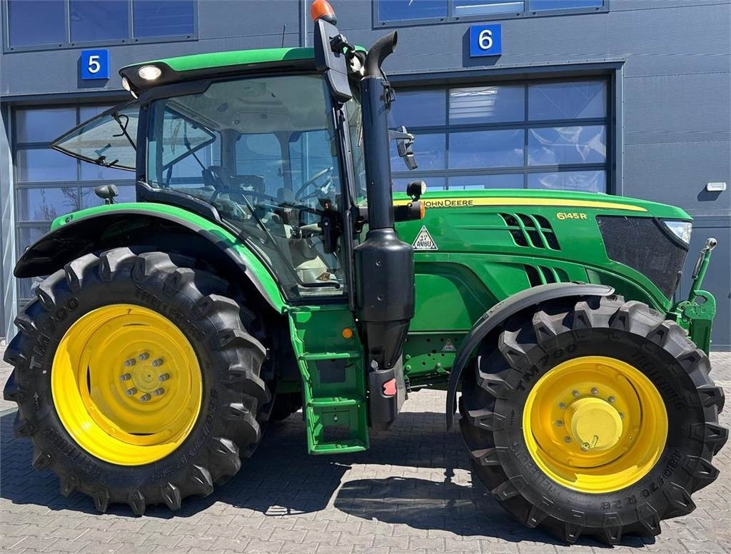 John Deere 6145R - Трактор: фото 2 John Deere 6145R - Трактор: фото 2