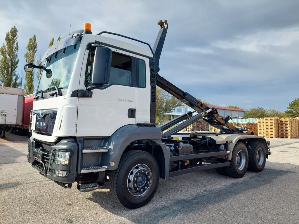MAN TGS 26.460 BL Meiller RK 20.60 6x4 - Крюковой мультилифт: фото 1 MAN TGS 26.460 BL Meiller RK 20.60 6x4 - Крюковой мультилифт: фото 1