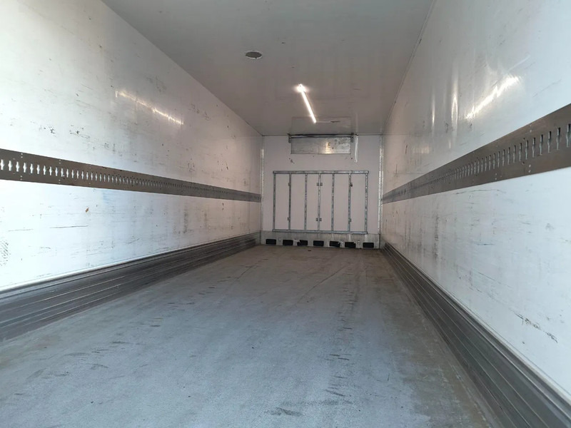 Volvo FM 370 INSULATED BOX - LIFT/STEERING AXLE - BICOOL AIRCO в лизинг Volvo FM 370 INSULATED BOX - LIFT/STEERING AXLE - BICOOL AIRCO: фото 15