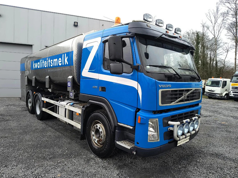 Volvo FM 420 17000L INSULATED INOX TANK - 2 COMPARTMENTS - Грузовик-цистерна: фото 3 Volvo FM 420 17000L INSULATED INOX TANK - 2 COMPARTMENTS - Грузовик-цистерна: фото 3