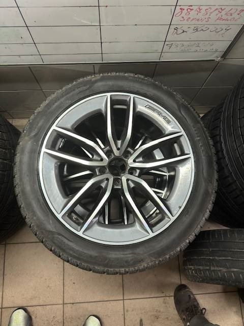 Pirelli P ZERO Winter 255/45/19  - Шина для Грузовиков: фото 1