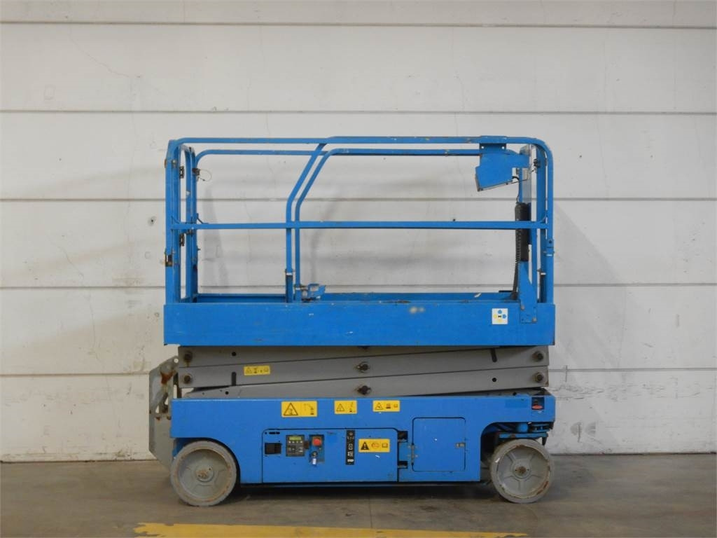 Genie GS2046  - Ножничный подъемник: фото 1