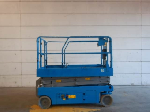 Genie GS2046  - Ножничный подъемник: фото 1