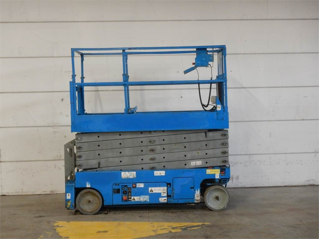 Genie GS3232  - Ножничный подъемник: фото 1