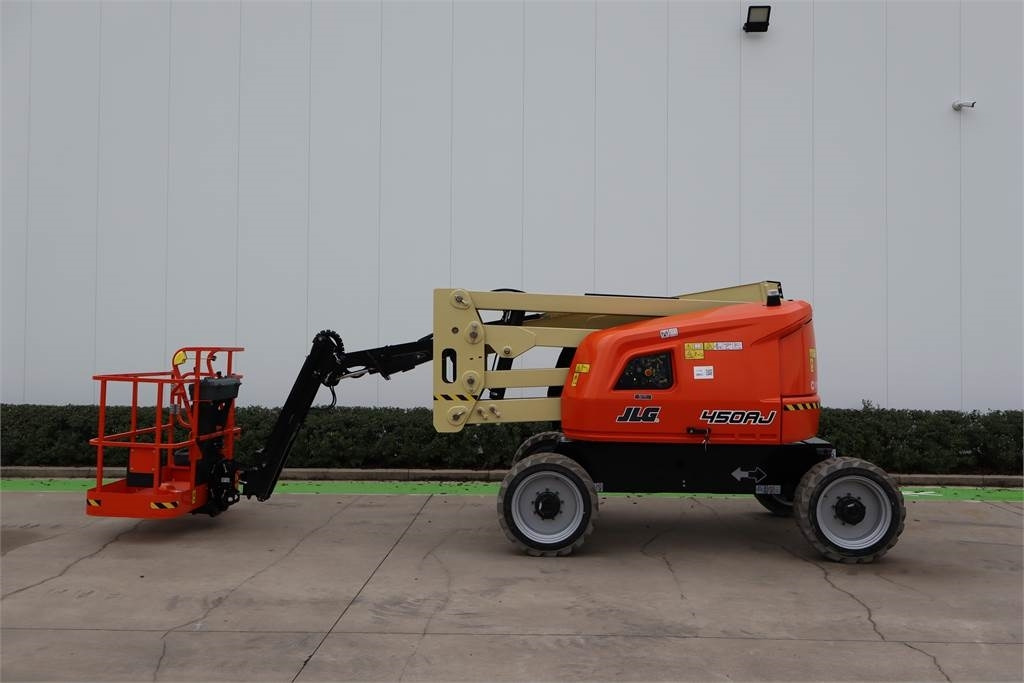 JLG 450AJ - Коленчатый подъемник: фото 1 JLG 450AJ - Коленчатый подъемник: фото 1