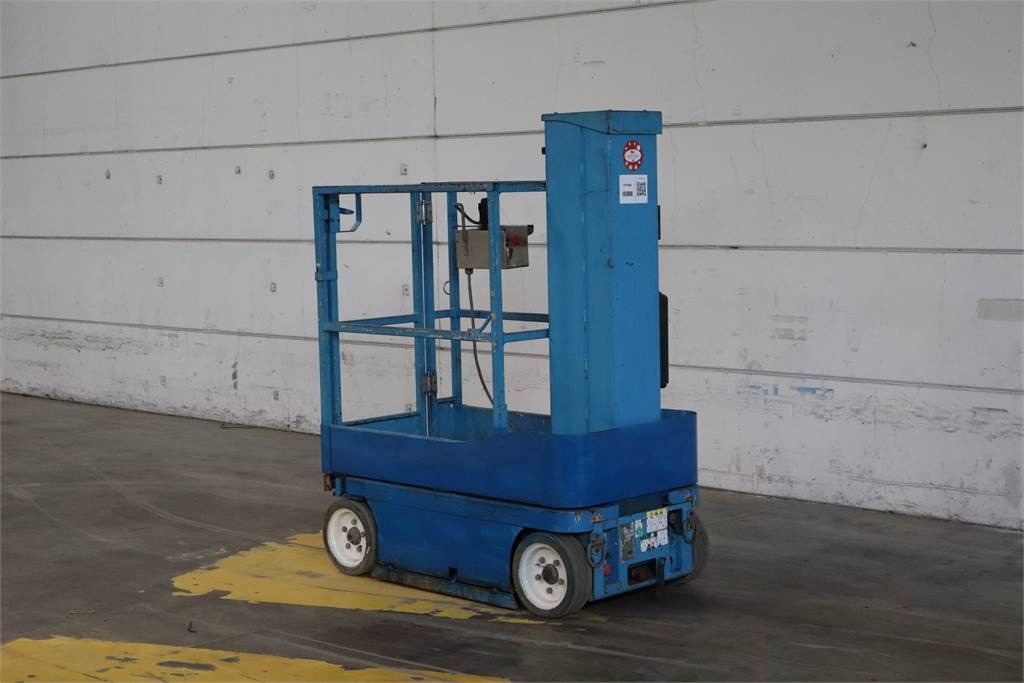 SkyJack SJ16 - Вертикальный мачтовый подъемник: фото 2 SkyJack SJ16 - Вертикальный мачтовый подъемник: фото 2