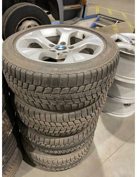 BMW *BMW velgen met Brigdestone banden *225/50 R17 - Шины и диски для Легковых автомобилей: фото 1 BMW *BMW velgen met Brigdestone banden *225/50 R17 - Шины и диски для Легковых автомобилей: фото 1